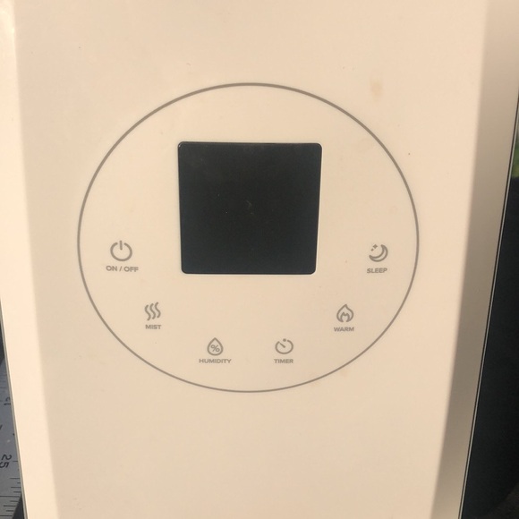 Levoit White Humidifier - Picture 3 of 8